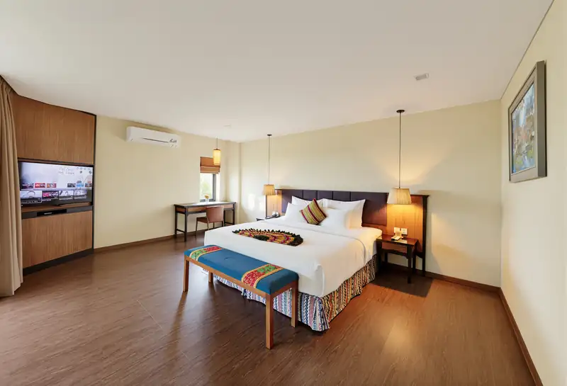 Phòng ngủ Garden Villa giường đôi, sàn gỗ ở Serena Kim Bôi